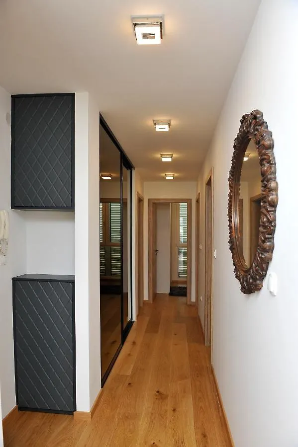 Carruba Split Apartment